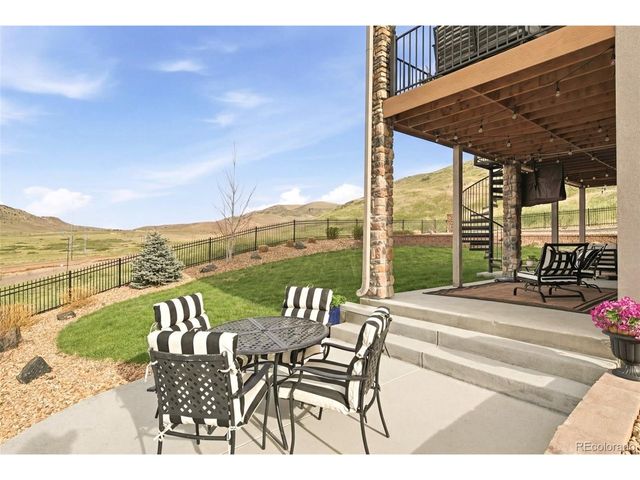 2105 S Poppy St, Lakewood, CO 80228