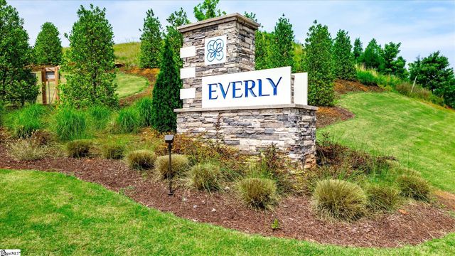 1264 Balsa Tree Drive, Spartanburg, SC 29306