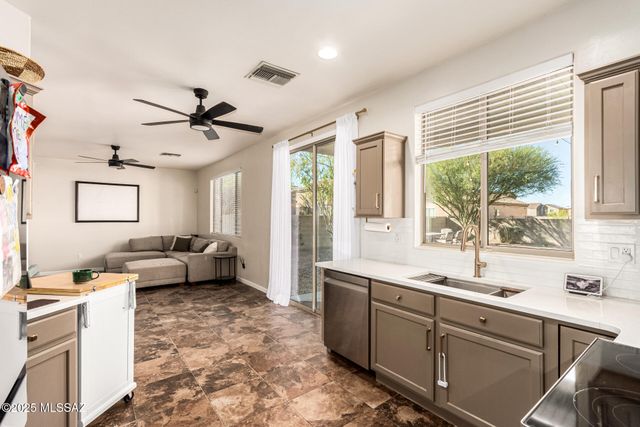 8022 S Fenway Drive, Tucson, AZ 85756