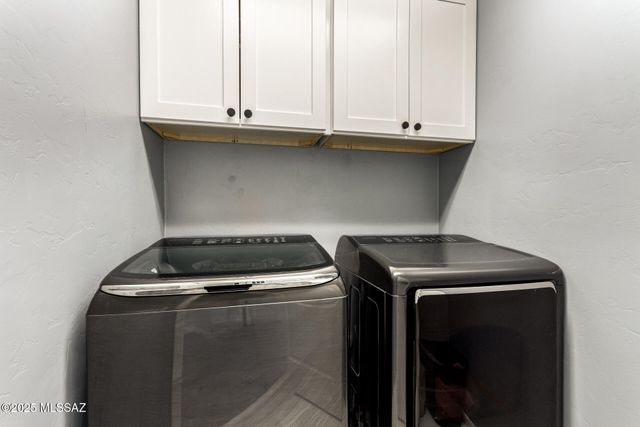 8022 S Fenway Drive, Tucson, AZ 85756