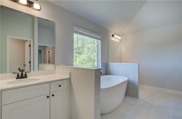 258 Linford Drive, Locust Grove, GA 30248