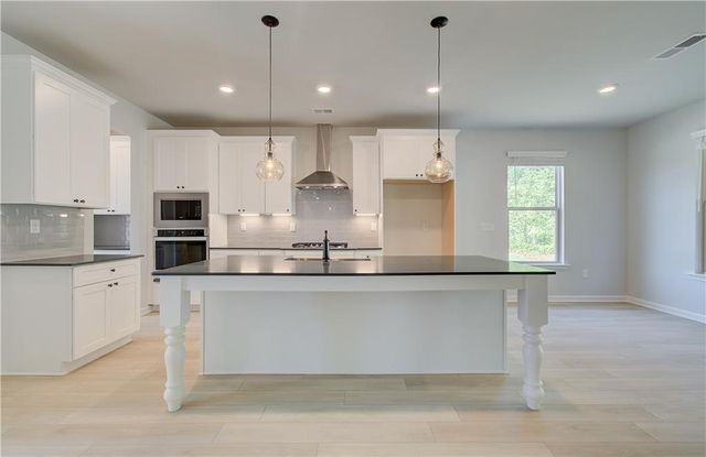 258 Linford Drive, Locust Grove, GA 30248