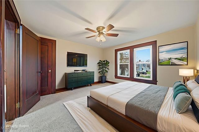 17 Ceramic Avenue, Zanesville, OH 43701