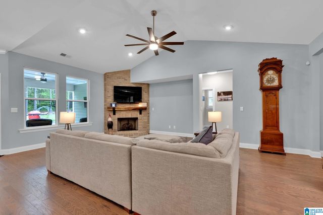 9490 ELLIS DRIVE, Kimberly, AL 35091