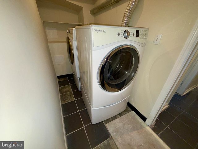 402 E 28TH ST E, Baltimore, MD 21218