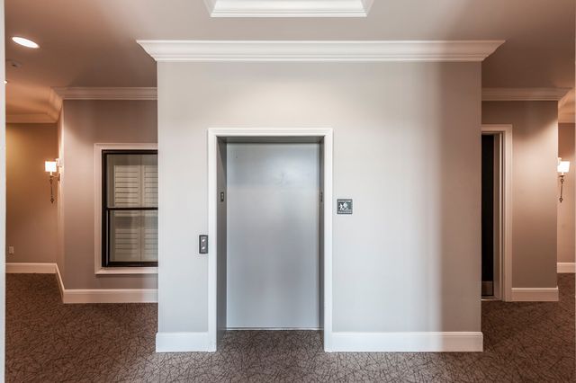 1024 Club View Dr Unit E203, Gallatin, TN 37066