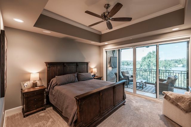 1024 Club View Dr Unit E203, Gallatin, TN 37066