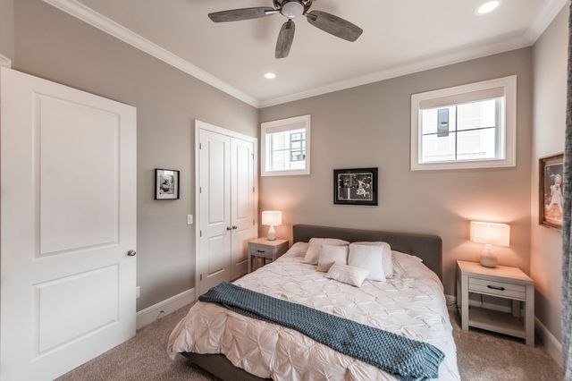 1024 Club View Dr Unit E203, Gallatin, TN 37066