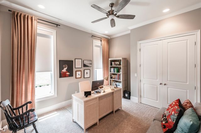 1024 Club View Dr Unit E203, Gallatin, TN 37066