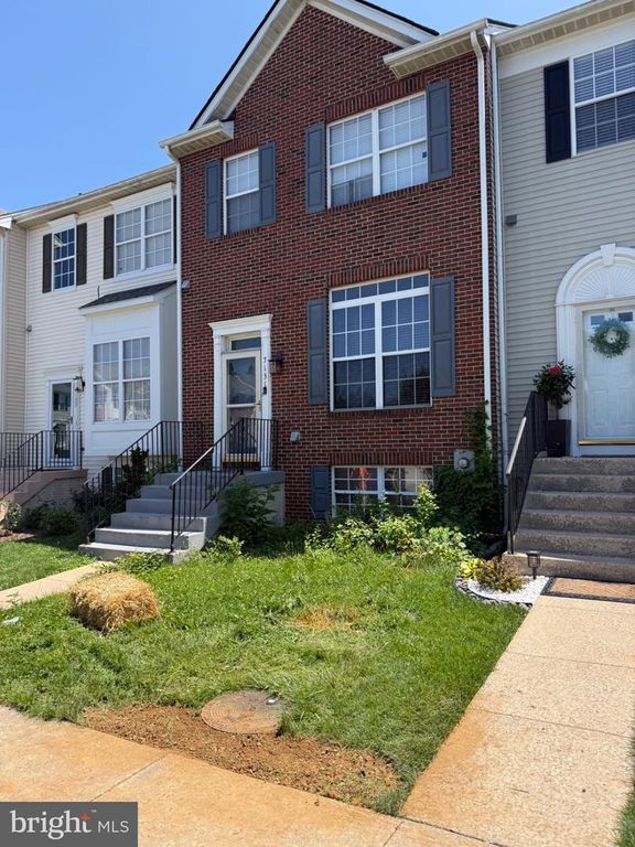 7131 LADD CIR, Frederick, MD 21703