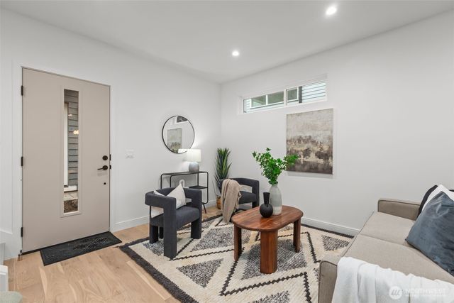 3538 S Dawson Street, Seattle, WA 98118