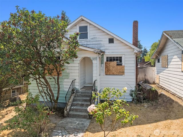 945 N 103rd Street, Seattle, WA 98133