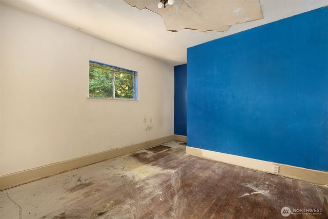945 N 103rd Street, Seattle, WA 98133