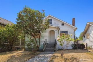 945 N 103rd Street, Seattle, WA 98133