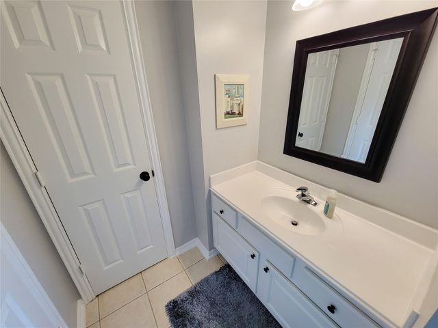 78 N Bluff Creek Circle, The Woodlands, TX 77382