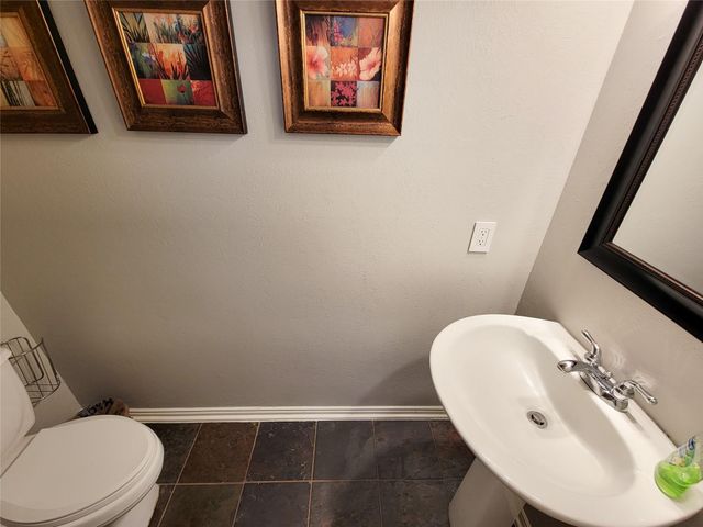 78 N Bluff Creek Circle, The Woodlands, TX 77382