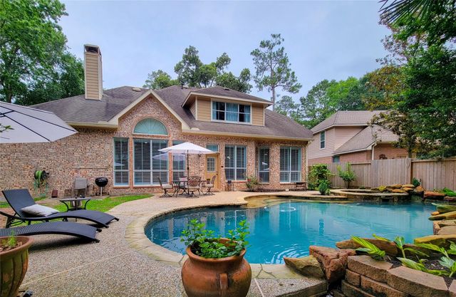 78 N Bluff Creek Circle, The Woodlands, TX 77382