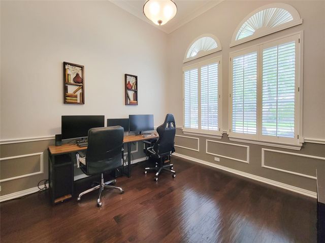78 N Bluff Creek Circle, The Woodlands, TX 77382