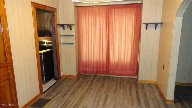 215 Alpine, Chester, WV 26034