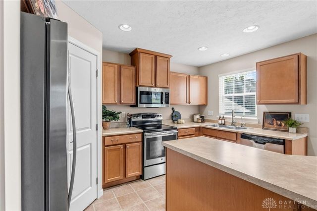 1415 Artesian Lane, Fairborn, OH 45324