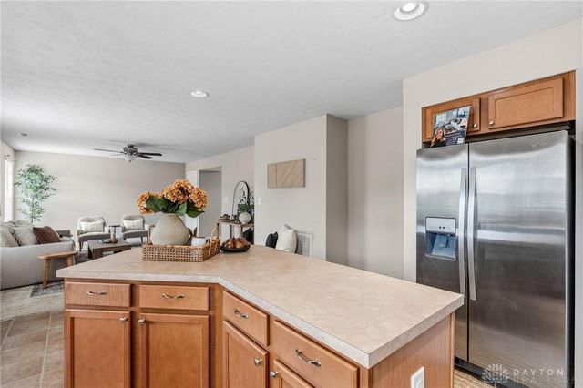 1415 Artesian Lane, Fairborn, OH 45324