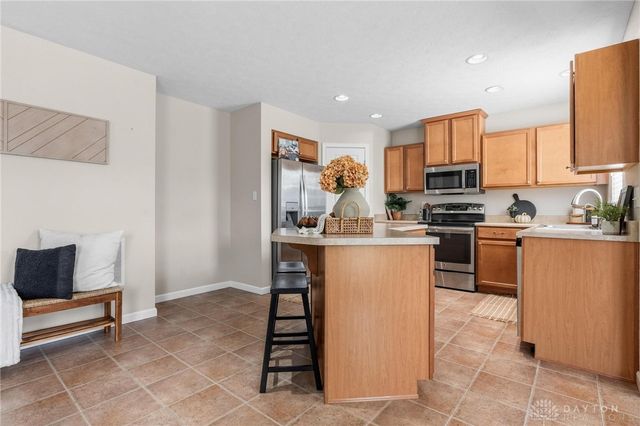 1415 Artesian Lane, Fairborn, OH 45324