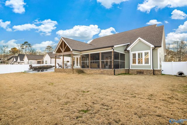 5397 Spring Creek Drive, Guntersville, AL 35976