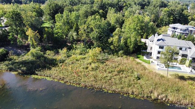 2678 Turtle Ridge Drive, Bloomfield Hills, MI 48302