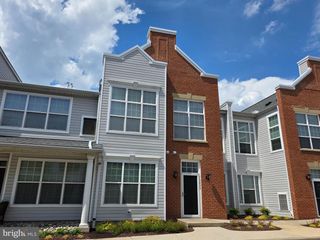 10822 WARFIELD PL #102, Columbia, MD 21044
