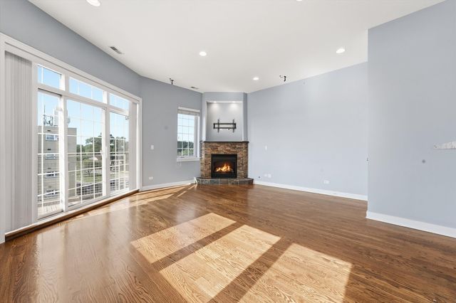 7934 W GRAND Avenue 4E, Elmwood Park, IL 60707