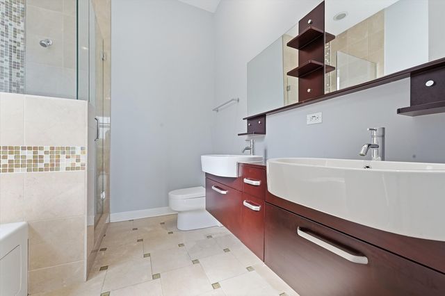 7934 W GRAND Avenue 4E, Elmwood Park, IL 60707