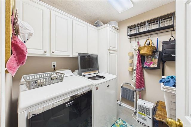 5007 Lakeridge Close, Mcdonough, GA 30253