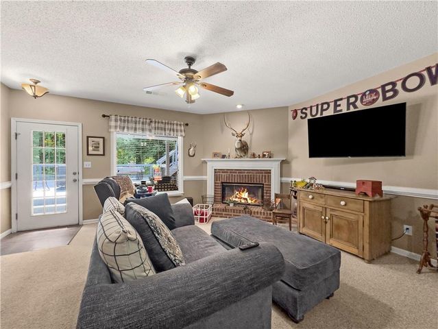 5007 Lakeridge Close, Mcdonough, GA 30253