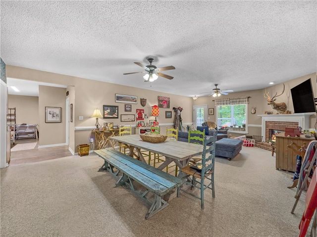 5007 Lakeridge Close, Mcdonough, GA 30253