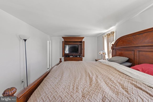 14001 FARADAY ST, Philadelphia, PA 19116