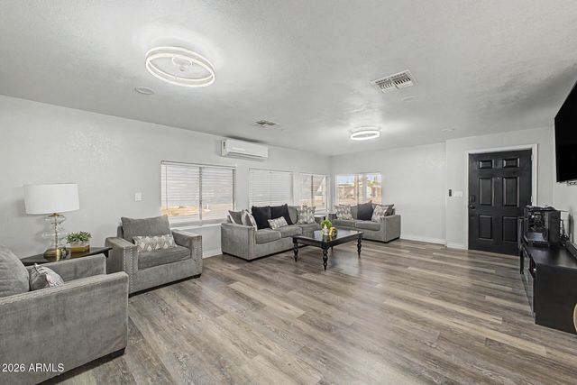 630 N 68th Avenue, Phoenix, AZ 85043