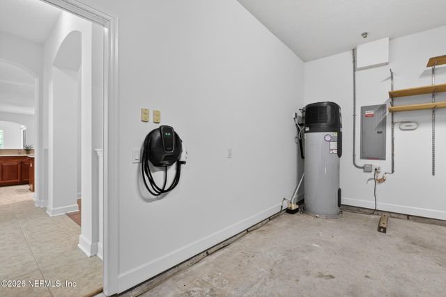 108 CHATSWORTH Drive, St. Johns, FL 32259