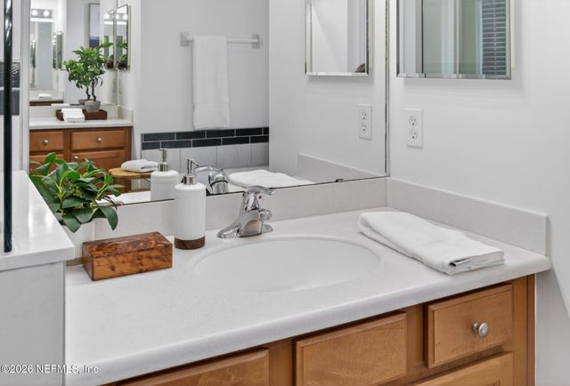 108 CHATSWORTH Drive, St. Johns, FL 32259