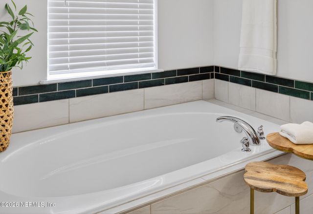 108 CHATSWORTH Drive, St. Johns, FL 32259