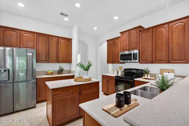 108 CHATSWORTH Drive, St. Johns, FL 32259