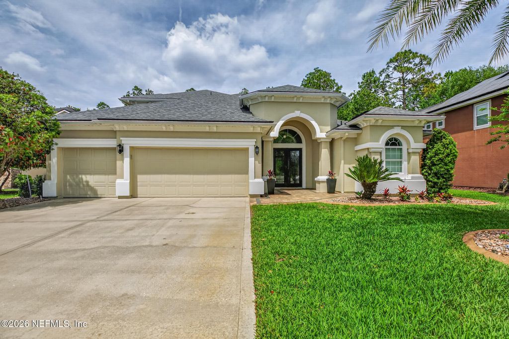 108 CHATSWORTH Drive, St. Johns, FL 32259