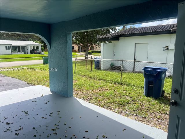 3571 NW 7th Ct, Lauderhill, FL 33311