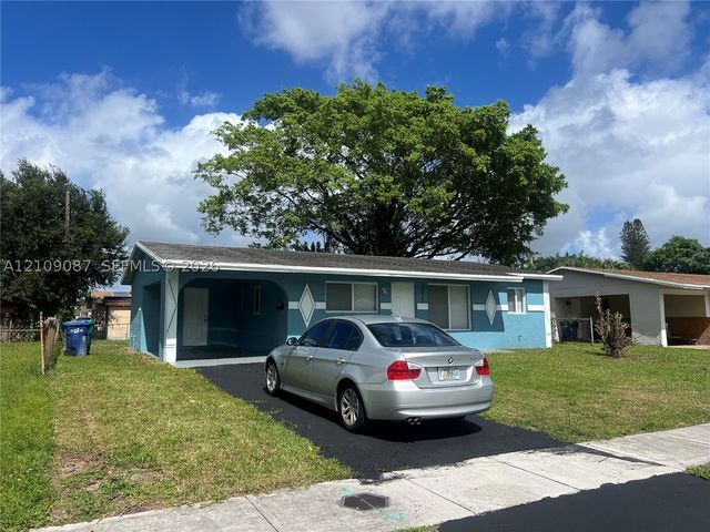 3571 NW 7th Ct, Lauderhill, FL 33311