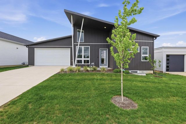 104 Boneset Avenue, Poynette, WI 53955