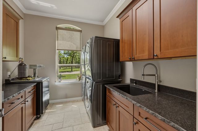 400 Porter Road, Bartonville, TX 76226