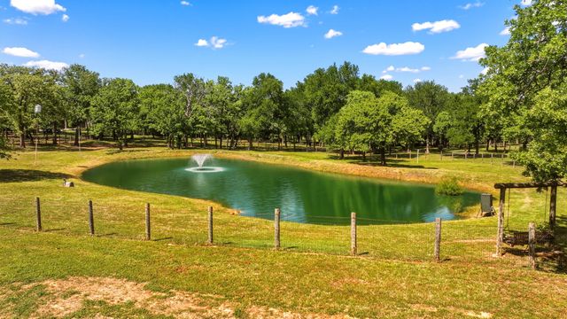 400 Porter Road, Bartonville, TX 76226