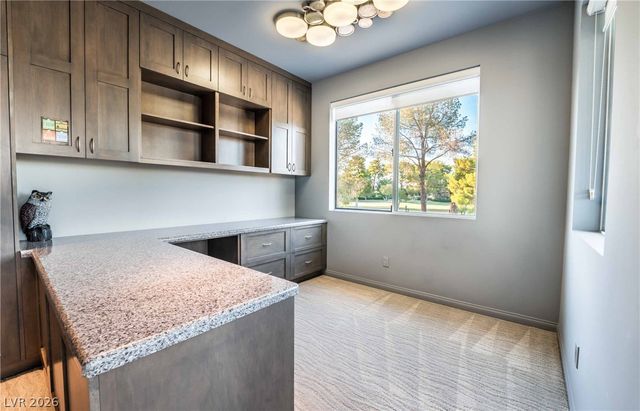 980 Vegas Valley Drive, Las Vegas, NV 89109