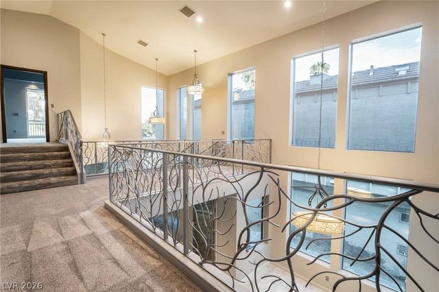 980 Vegas Valley Drive, Las Vegas, NV 89109