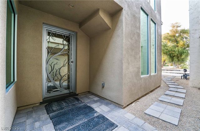 980 Vegas Valley Drive, Las Vegas, NV 89109