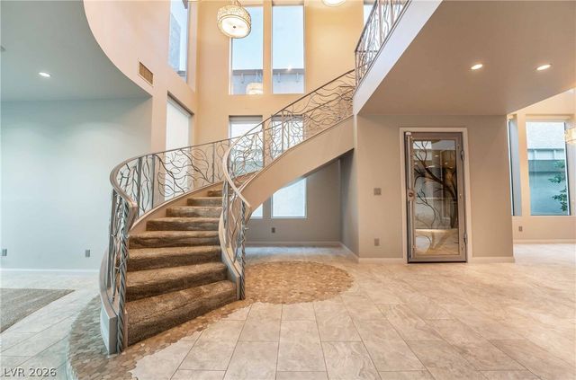 980 Vegas Valley Drive, Las Vegas, NV 89109